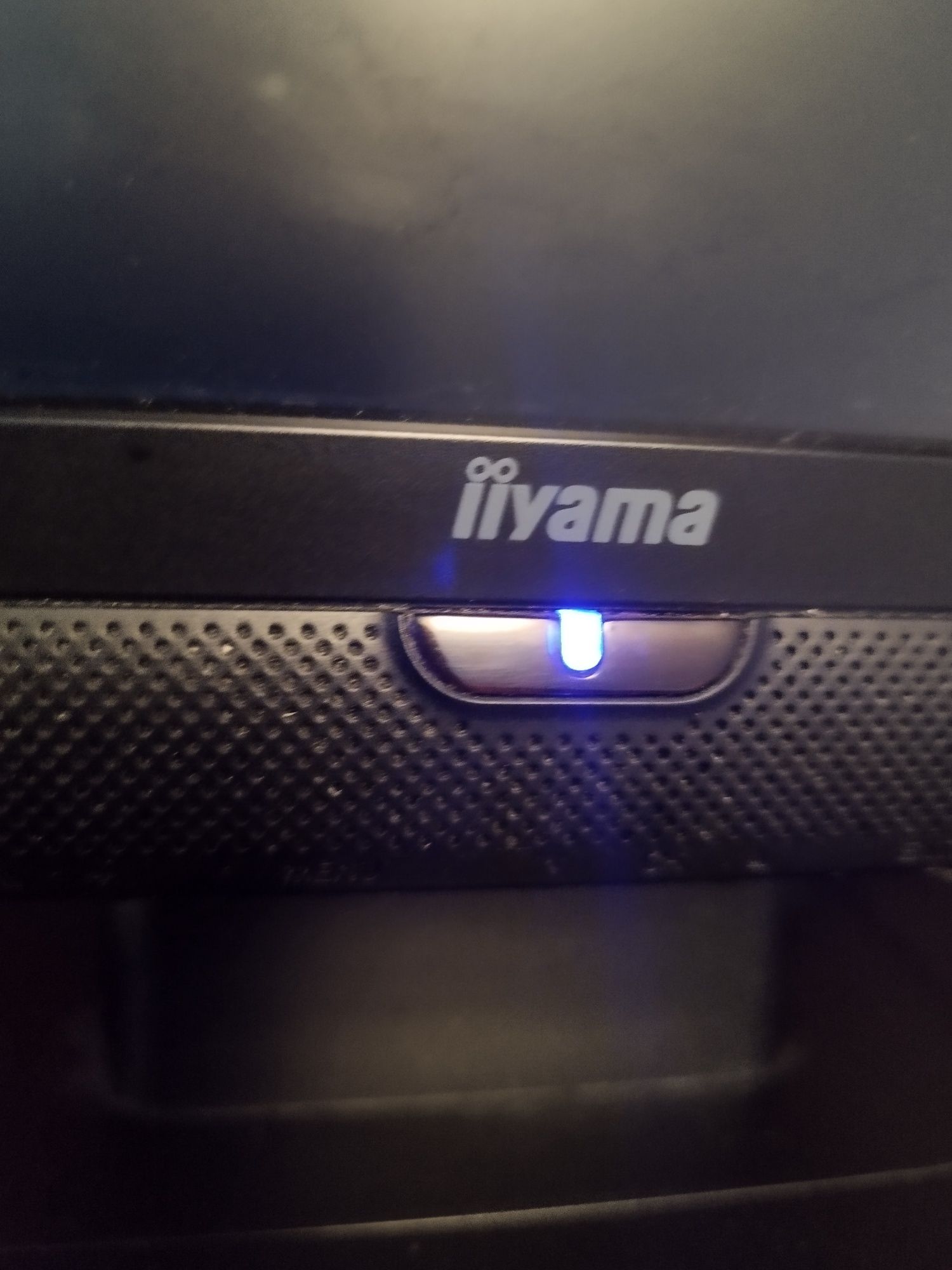 Mały Telewizor iiyama uszkodzony