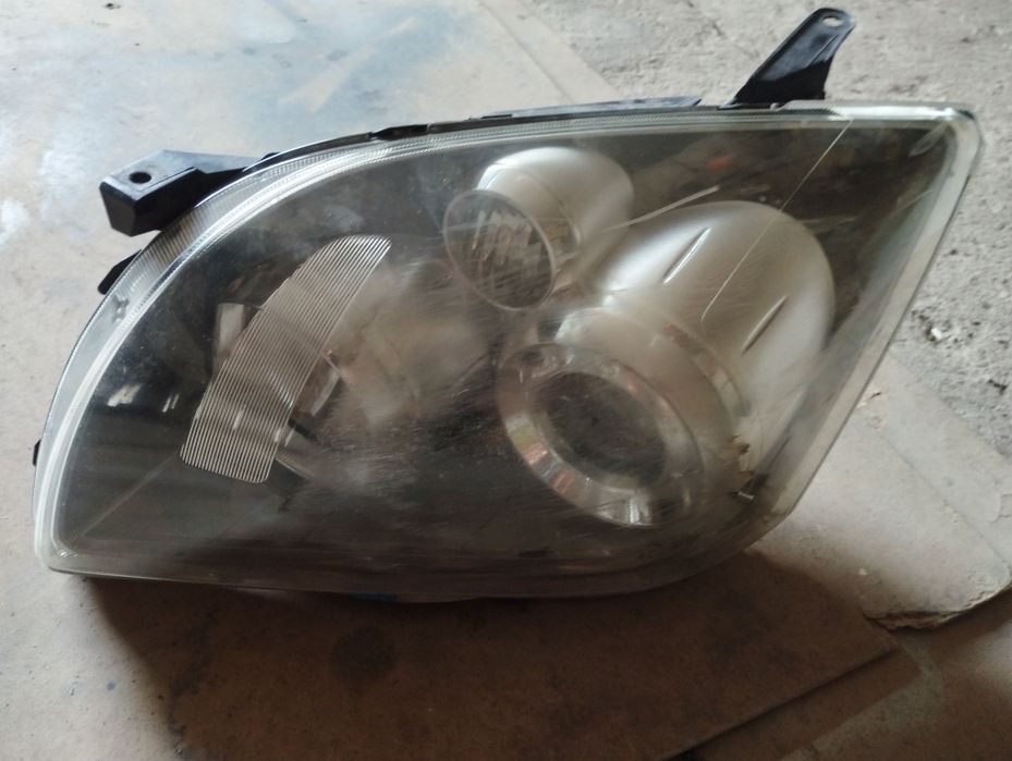 Фара Тойота Авенсис Т25 , левая