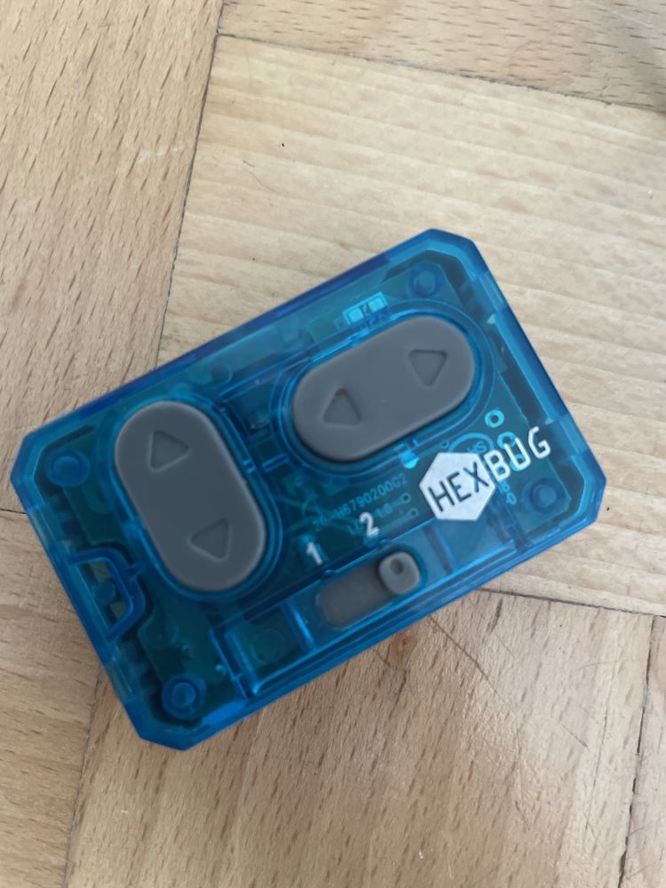 Pająk HexBug pilot do sterowania