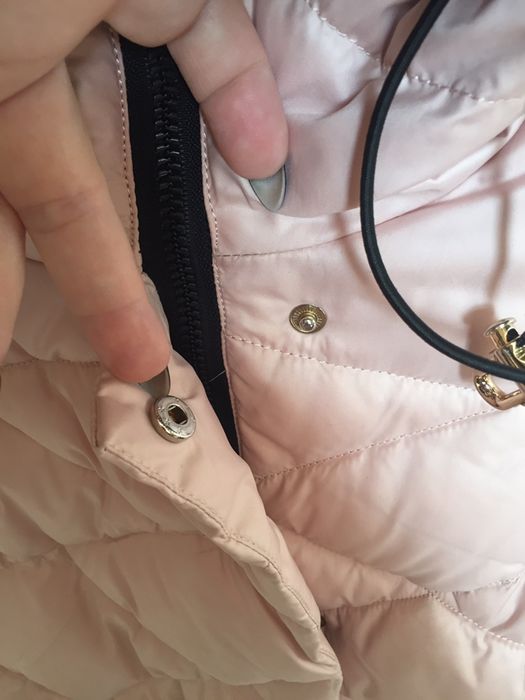 Жіночий пуховик