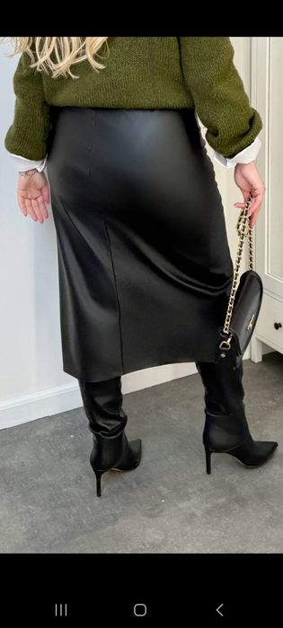 Спідниця з еко-шкіри (хорошої розтяжності) зі імітацією запаху