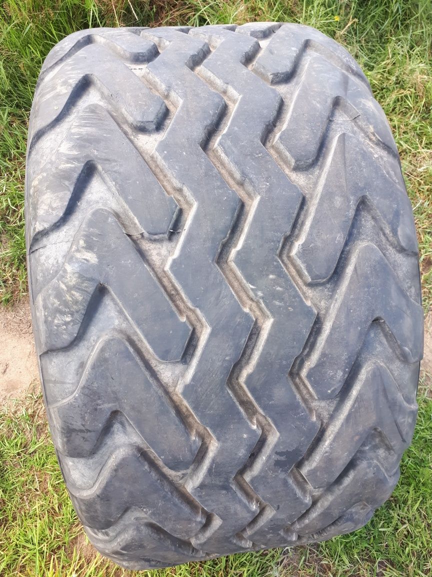 Opona jak Nowa zachodnia VREDESTEIN FLOTATION 560/45 R - 22.5 (550/45)