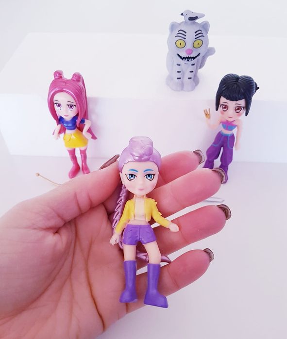 Conjunto 4 pcs k-pop demons (Portes Incluidos)