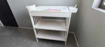 Muda fraldas IKEA branco