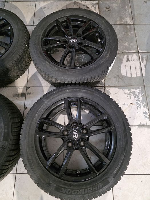 Felgi Hyundai 16" 5x114,3 z oponami 205/55 R16 i30 i40