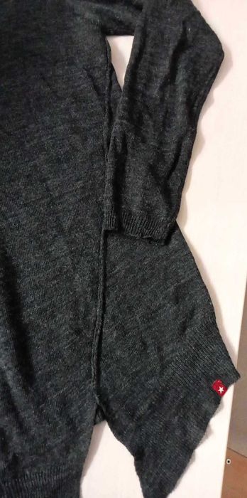 Asymetryczny damski sweter w serek, Big Star, rozm. M, ciemnoszary.