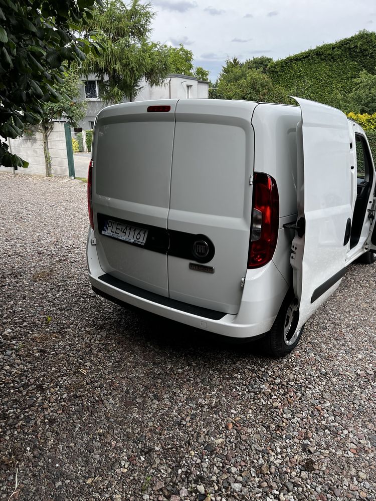 Fiat Doblo 1.3 MultiJet-3 osoby