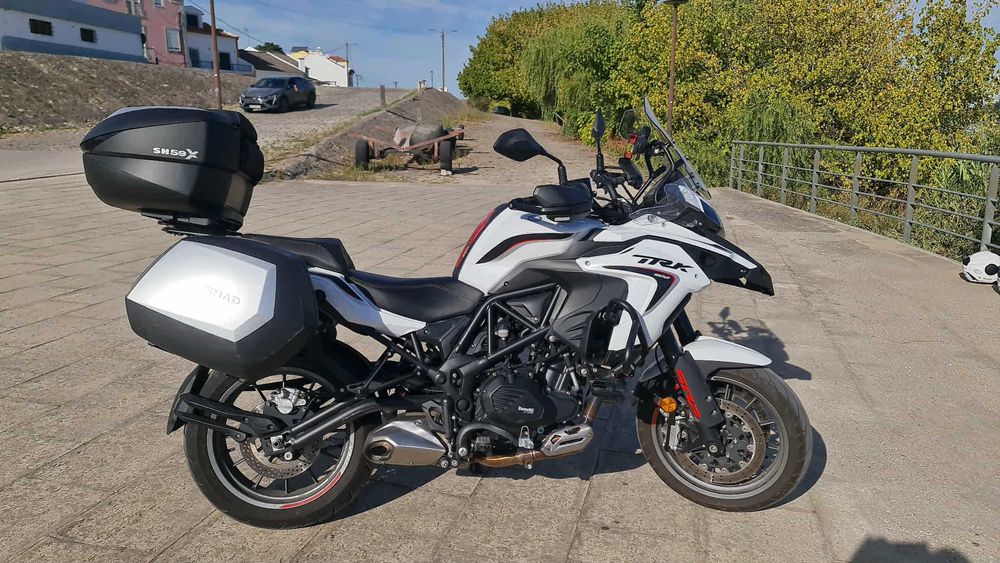 Benelli TRK 502 impecável!