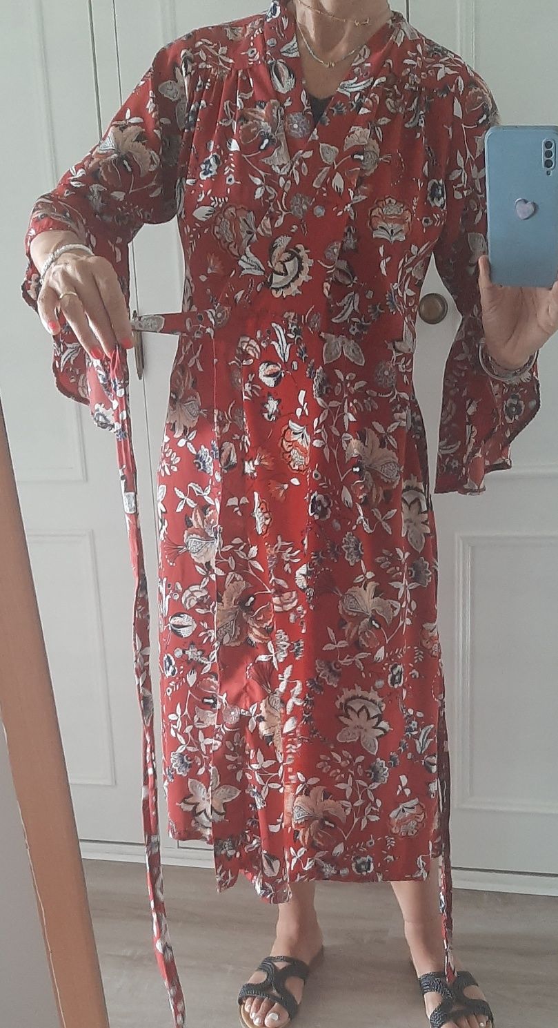 Vestido floral vermelho e bege, M,L