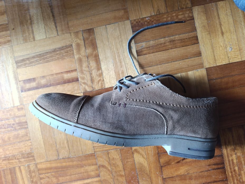 Sapatos quase novos impecáveis