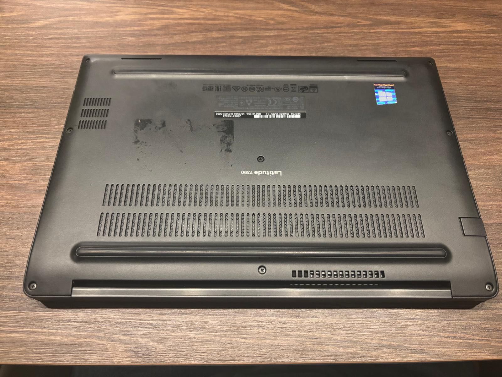 DELL Latitude 7390 / 8GB RAM / 512 GB Nvme