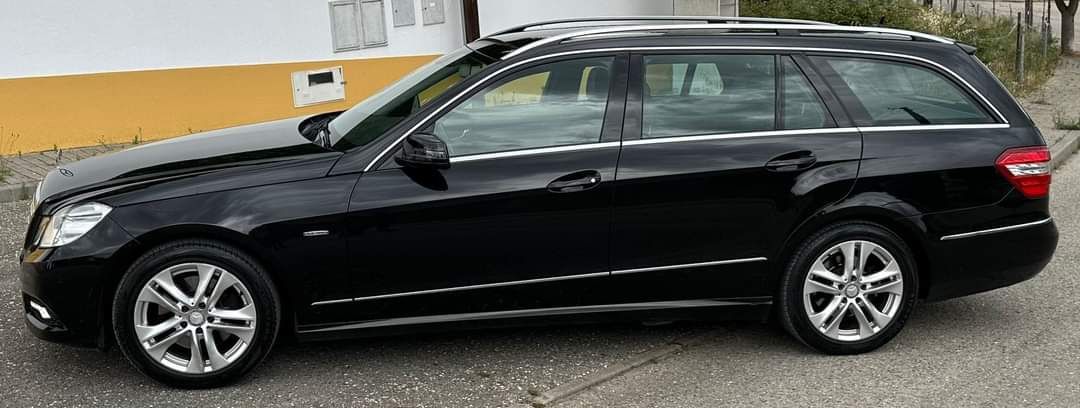 MERCEDES E350 AVANTGARDE 2010
MERCEDES E350 AVANTGARDE 2010
MERCEDES E