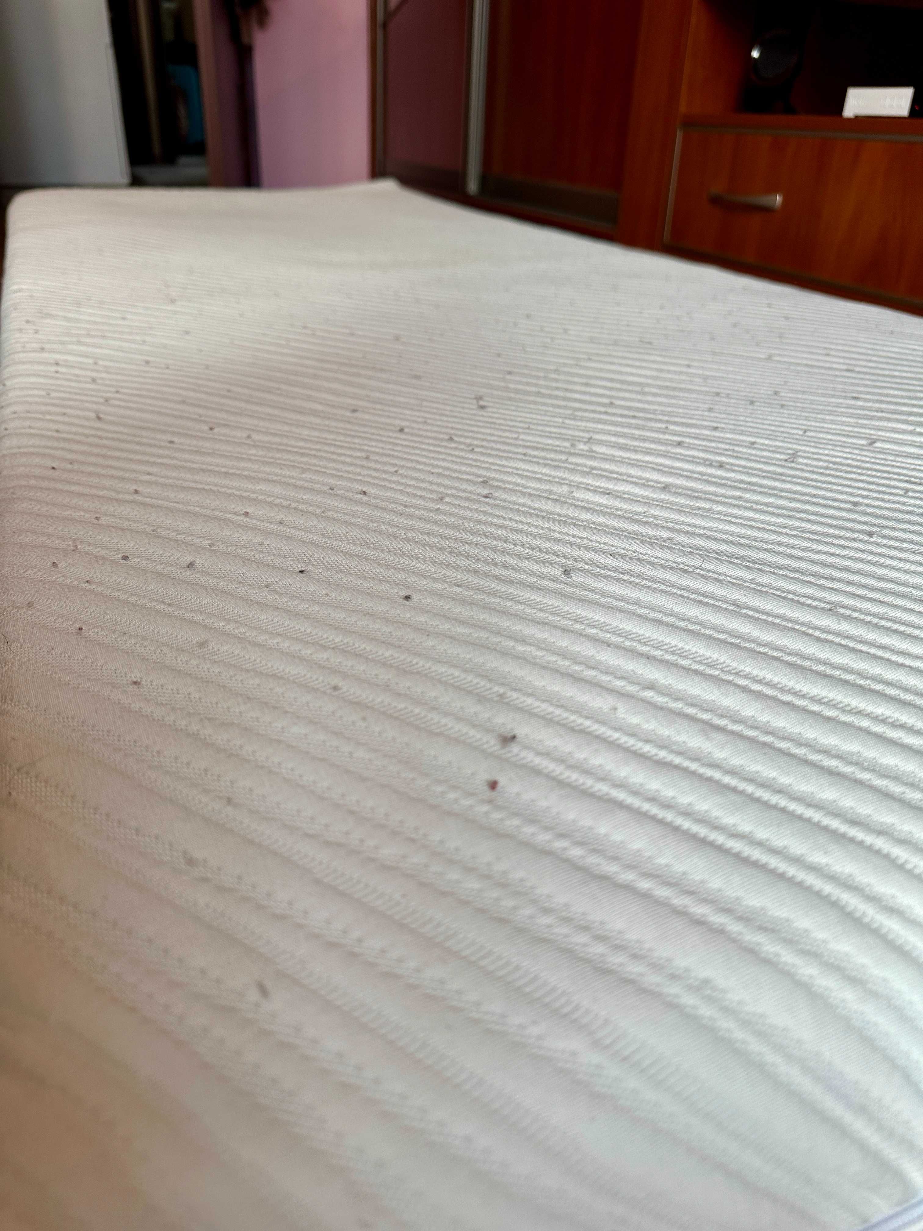 Sprzedam materac 80x200 cm – twardy, w dobrym stanie