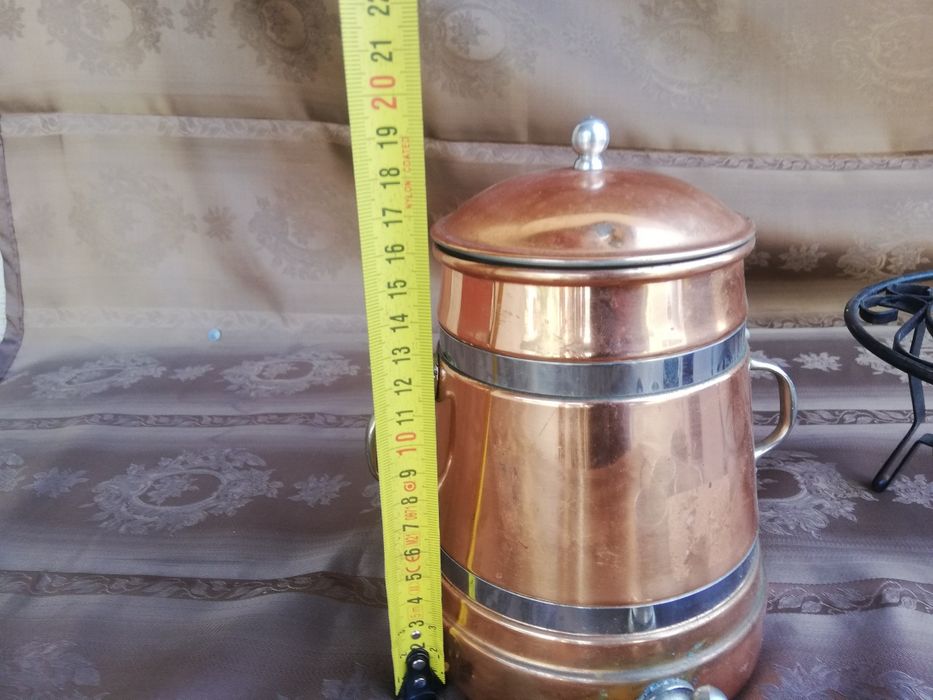 30. Zestaw miedziany do grzanego wina