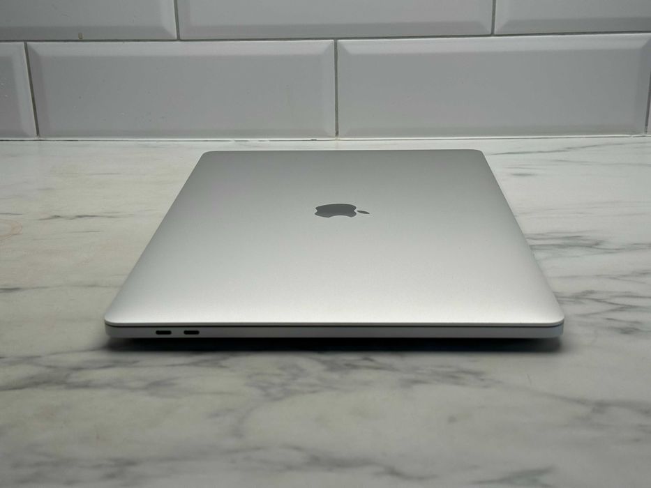 MacBook Pro 16" Intel Core i9