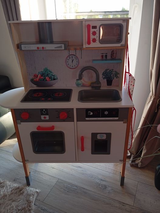 Kuchnia drewniana 250,00