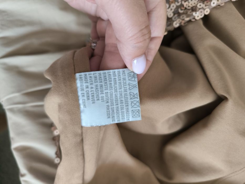 Гарне святкове плаття М-Л