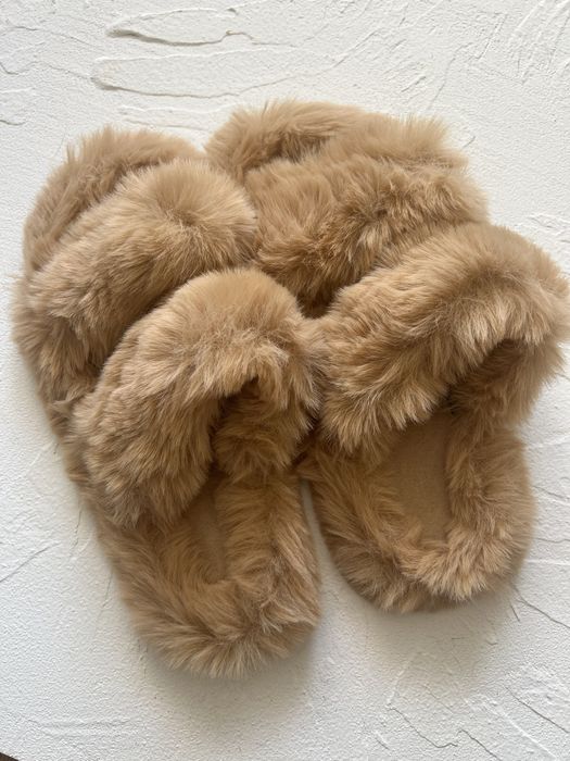 Жіночі волохаті домашні тапочки