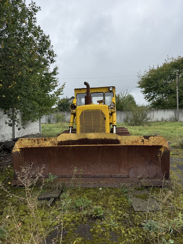 Бульдозер CAT D6C 1986