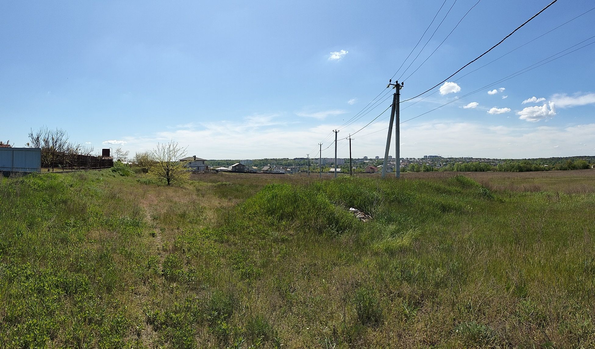 Видова ділянка під забудову в хорошому преспективному місці.Терміново.