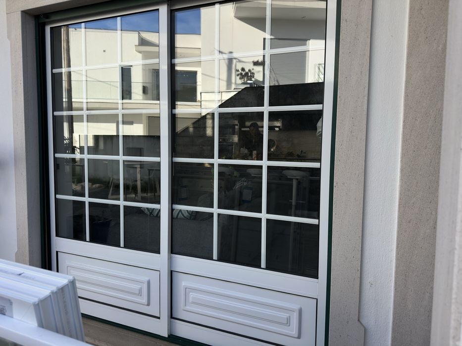 Portas de Sacada Alumínio Branco e Vidro Duplo (194x200cm) - Completas