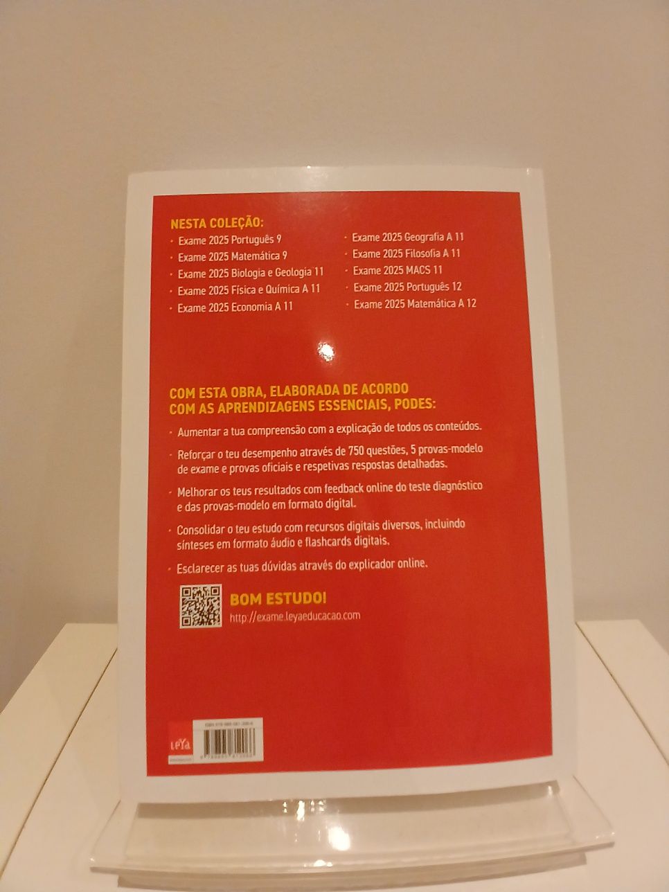 Livro de preparação para o exame nacional de português 2025