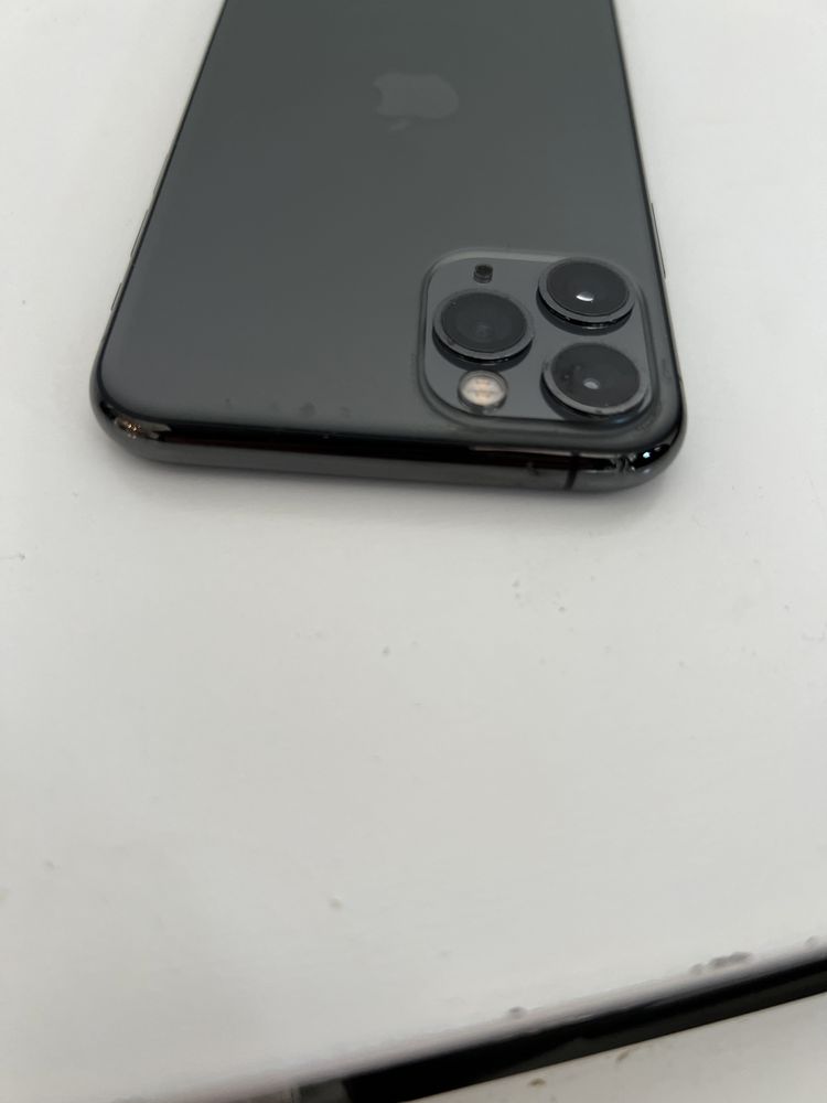 iPhone 11 Pro Space Gray Bateria 100 %