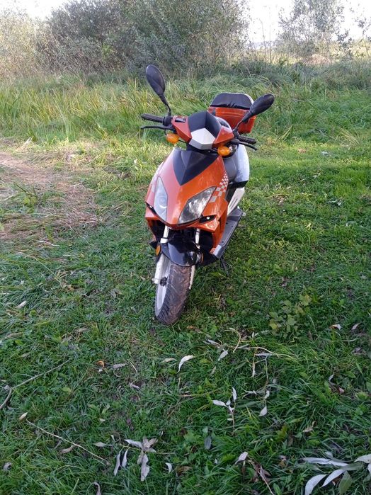 Скутер kemwey matriks