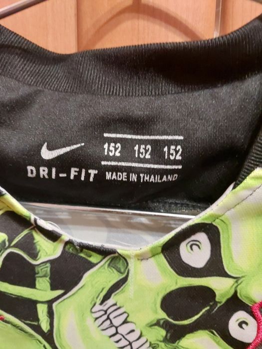 Дитяча футболка клубу Барселона з принтом. Зріст 152