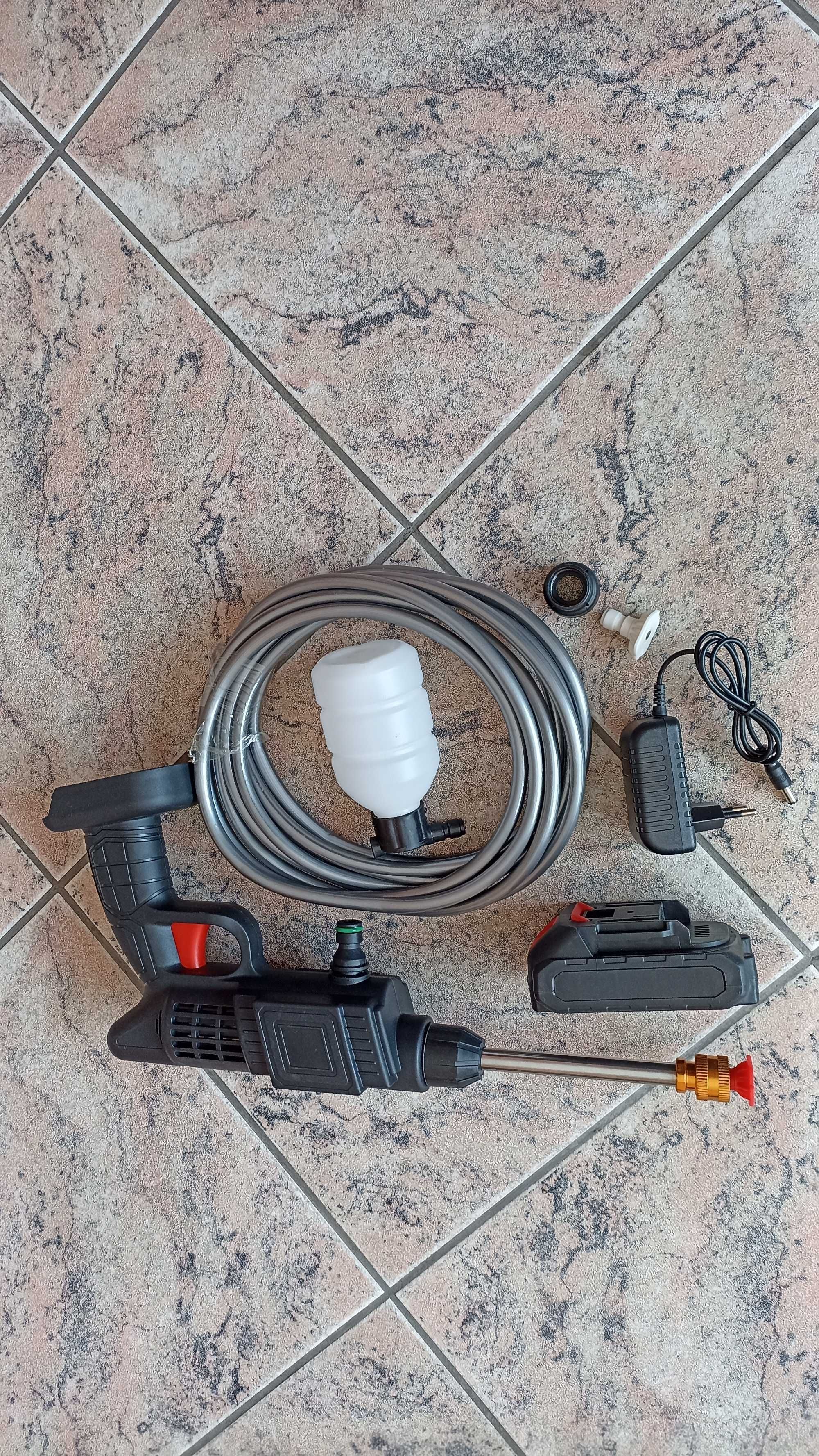 Myjka Wysokociśnieniowa Akumulatorowa 20V, Nowa z Akumulatorem 2Ah/20V