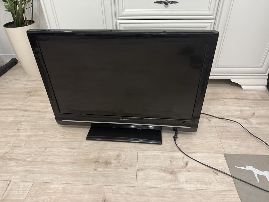 Телевізор Sharp LC-32SH130E(під ремонт)