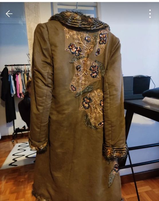 Casaco em pele pêssego