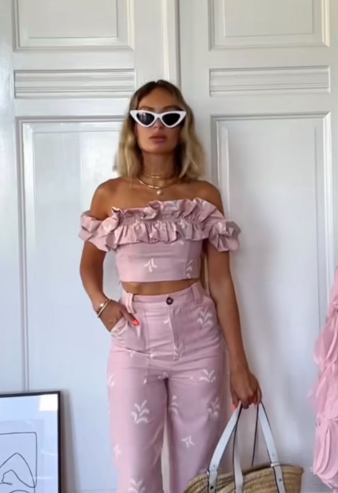 Топ Zara, рожевий топ з рюшами