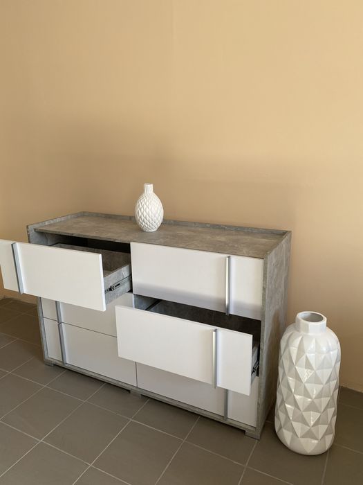 Стильний комод з 6 шухлядками