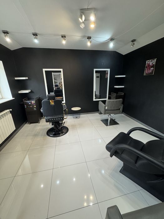 Wynajmę lokal usługowy / salon fryzjerski   Reguły