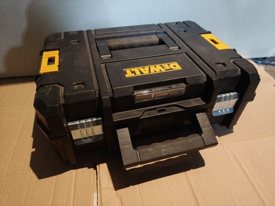 Skrzynka Walizka DeWalt TSTAK