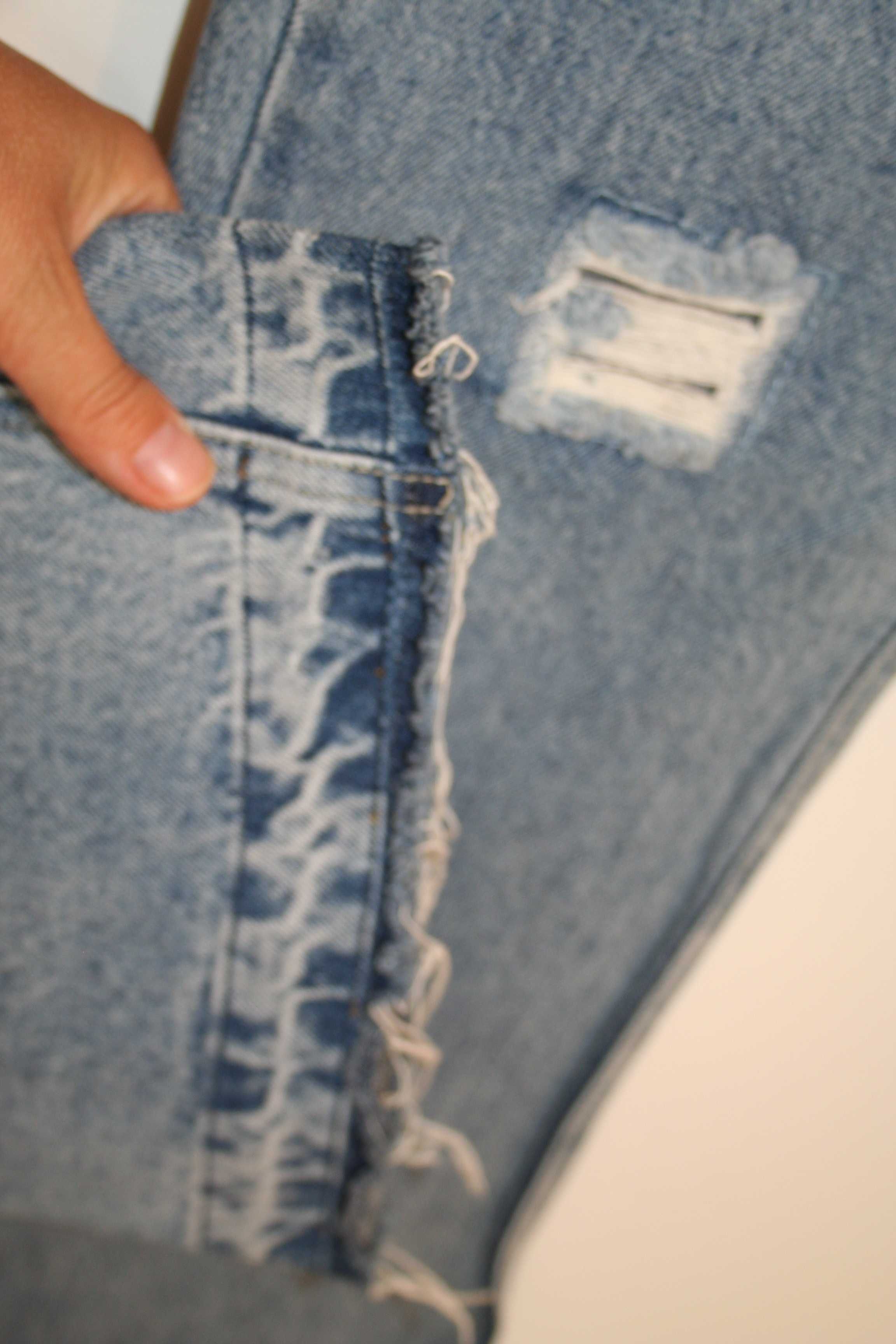 Sprzedam spodnie Damskie Jeans firmy: Last Girl Rozmiar z metki L