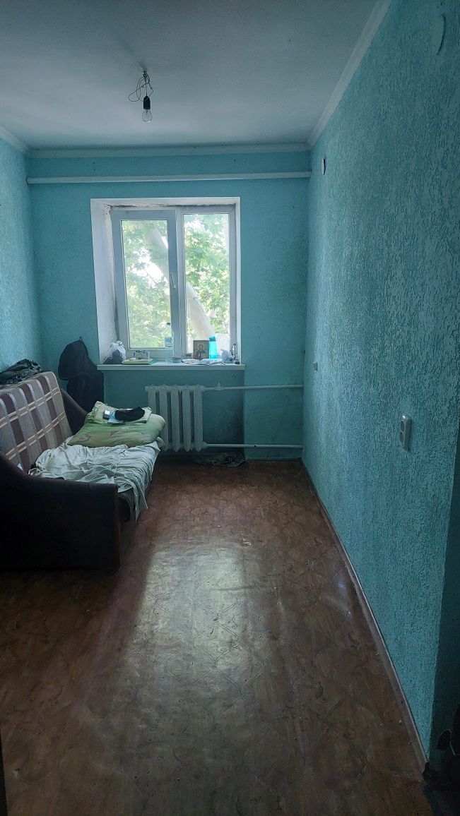 Продам коммуну в центре города Черноморск