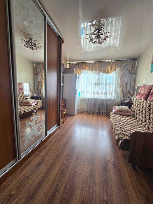 Продаж 4-х кімнат в комунальній квартирі на Вокзальній