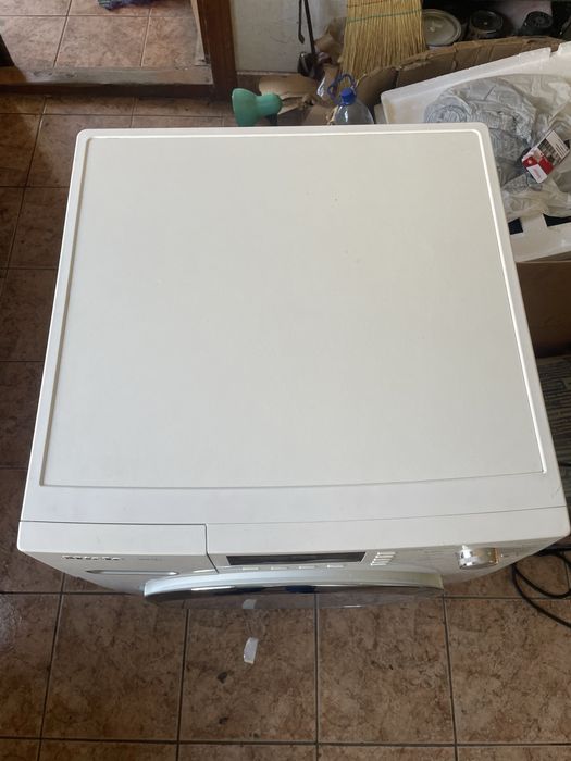 Пральна машинка Miele W1