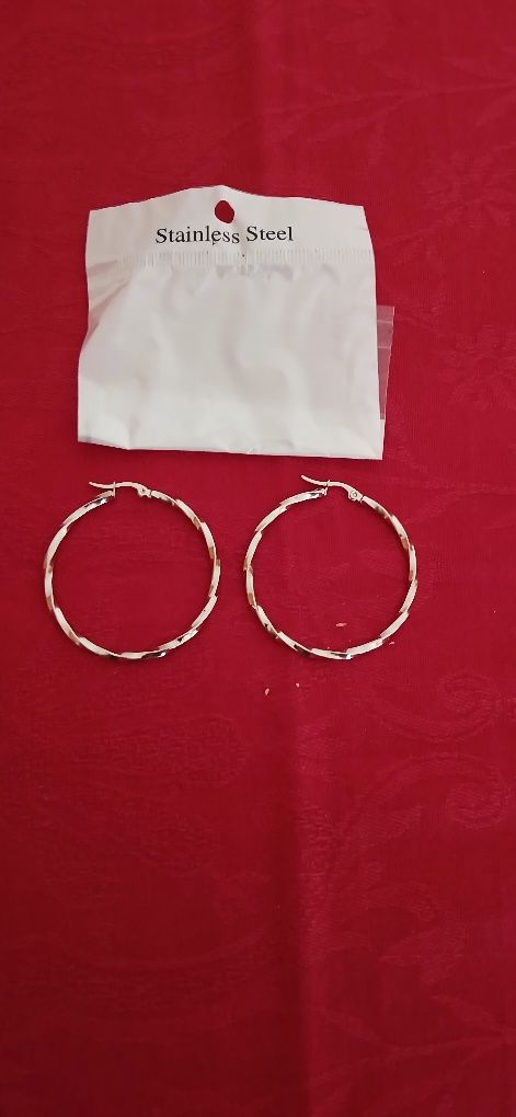 Argolas/brincos novas