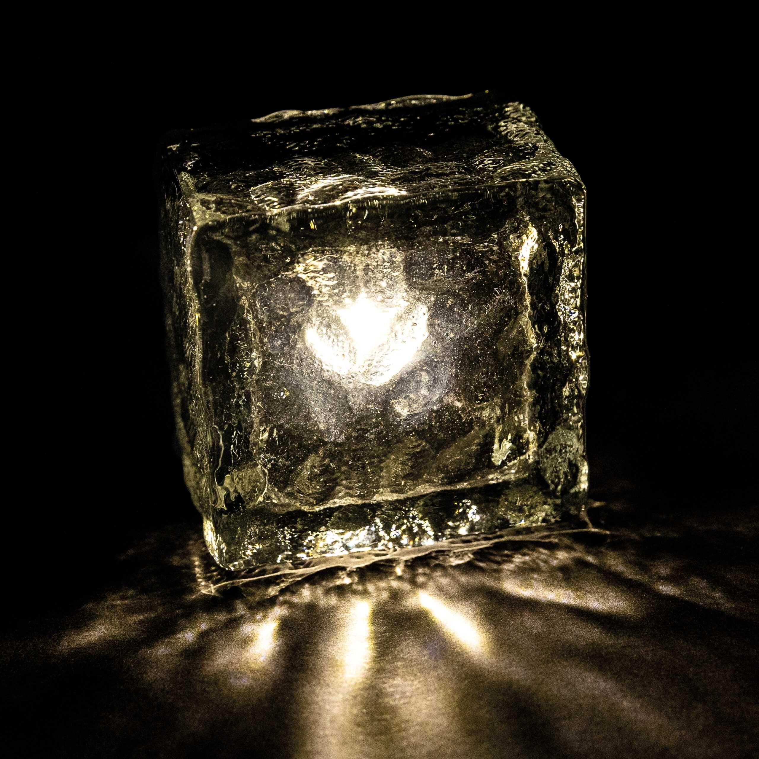 Lampa solarna najazdowa kostka lodu szklana 7x7 do ogrodu
