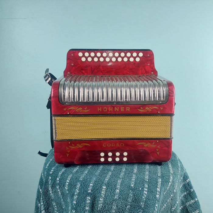 Gaita/concertina Hohner Corso CF Vermelho, afinado Funana Cabo Verde