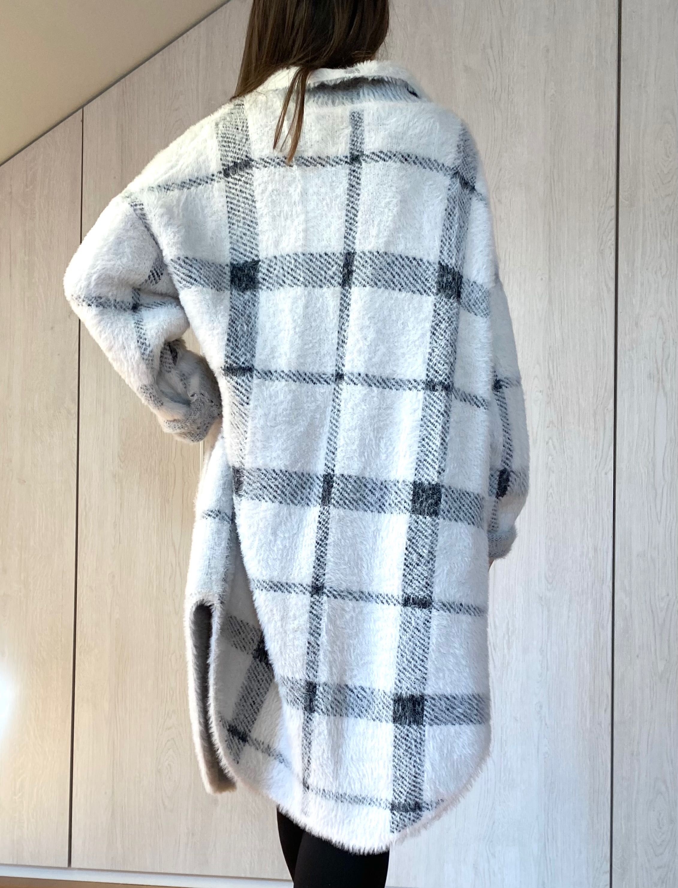 długi biały płaszcz na wiosnę w kratkę Primark M