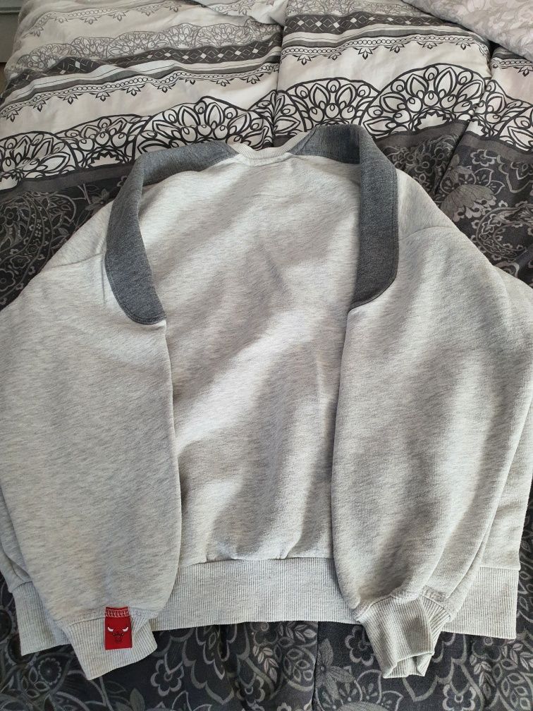 Bluzą damska Pull&Bear NBA