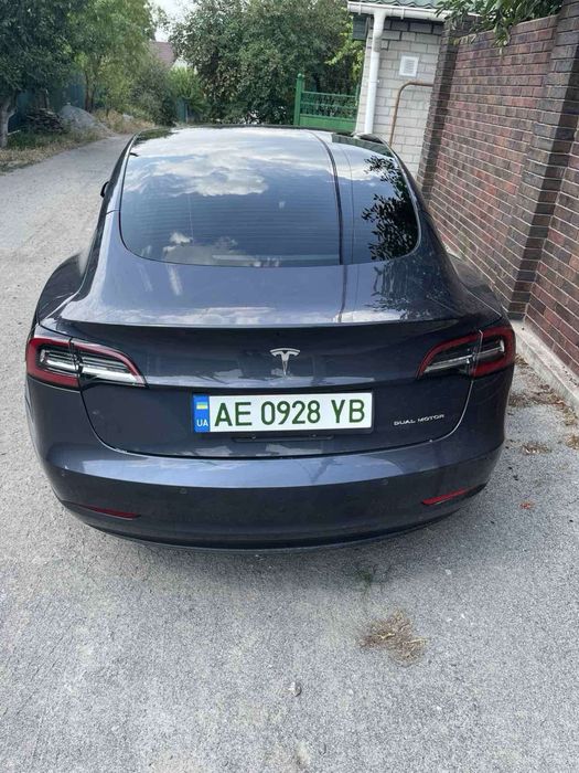 Продам TESLA MODEL 3  2021 року