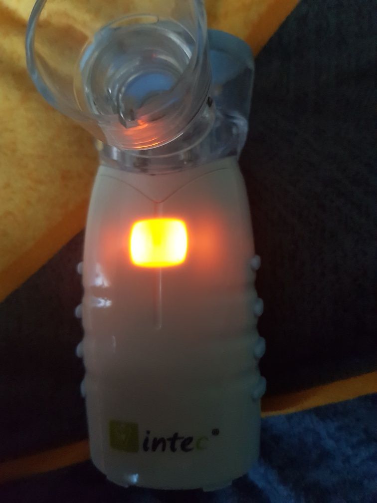 Inhalator firmy Intec