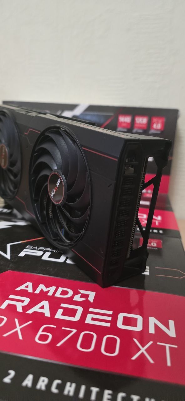Sapphire RX 6700XT Pulce