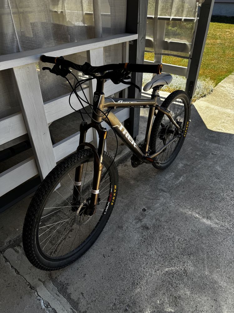 Велосипед Trek 4series