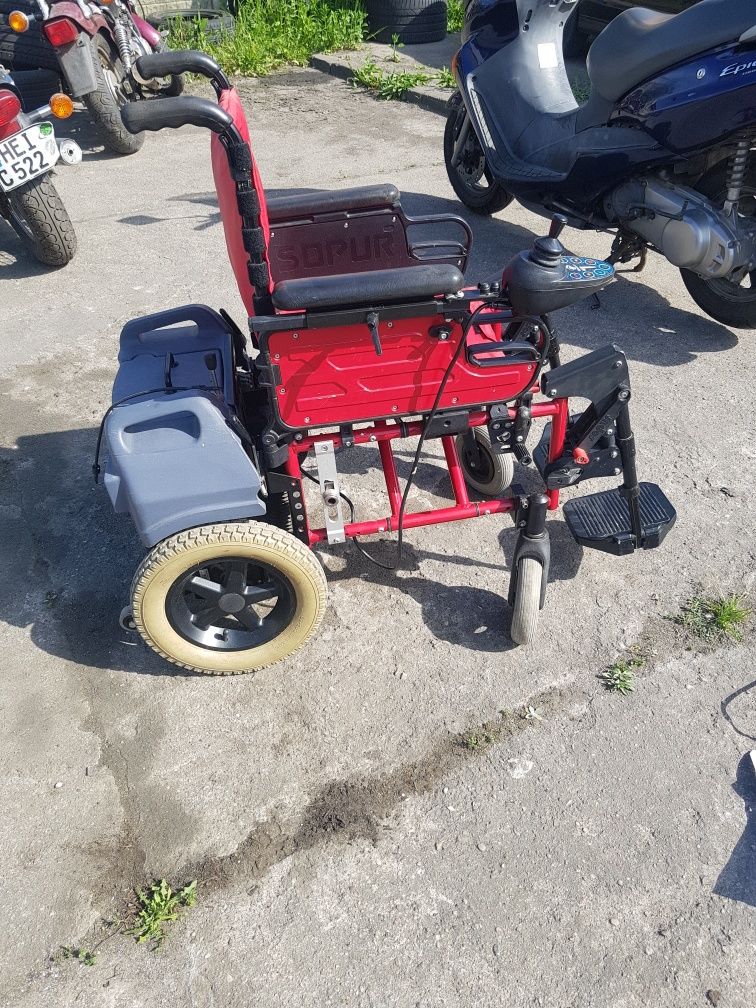 Elektryczny wózek inwalidzki Supur